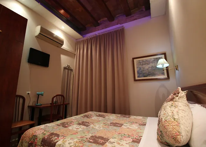 Orleans 2* ברצלונה