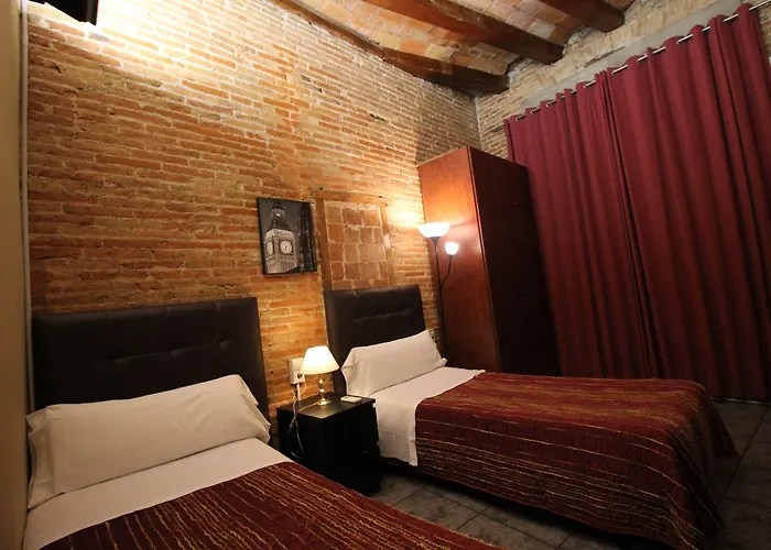 בית הארחה Orleans ברצלונה