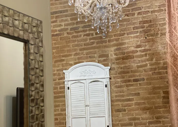 Orleans בית הארחה 2*