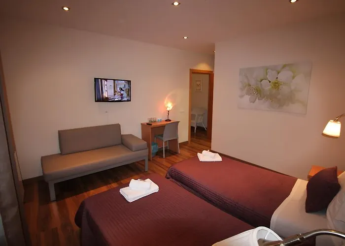 בית הארחה Orleans 2*