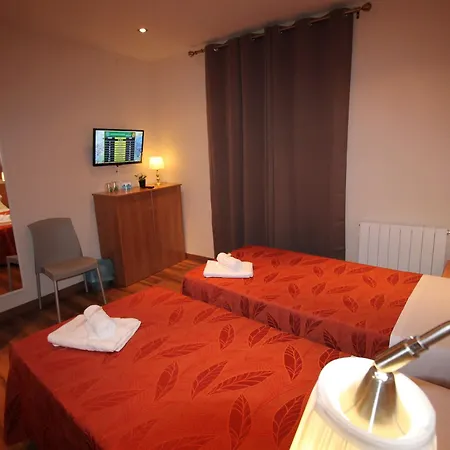 Guest house Orleans 2*